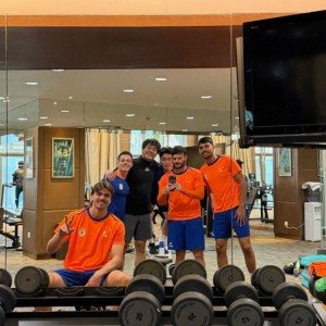 nba投注-备战新赛季！卡扎伊什维利更新社媒，晒出和队友在健身房训练照