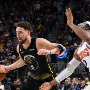 nba投注-勇士32胜3负定律！汤神重回巅峰 库里：非常开心